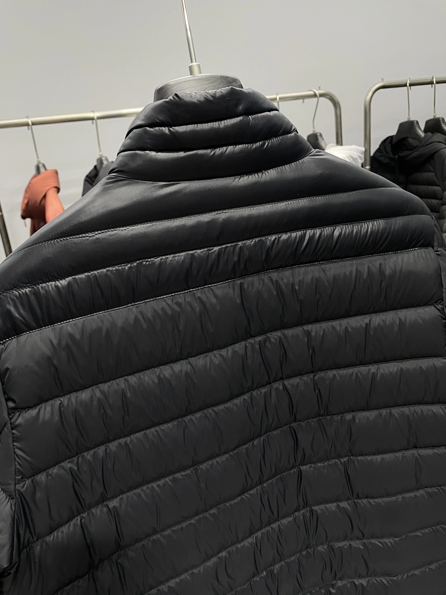 wg.luxury-- 7o9385r Down jacket white duck down nylon 2colour item: E-F000J1308-2